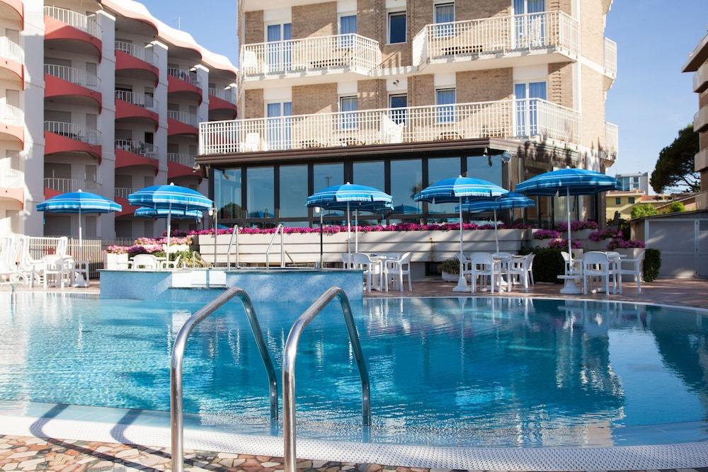 לידו די ג'סולו Regent'S Hotel מראה חיצוני תמונה