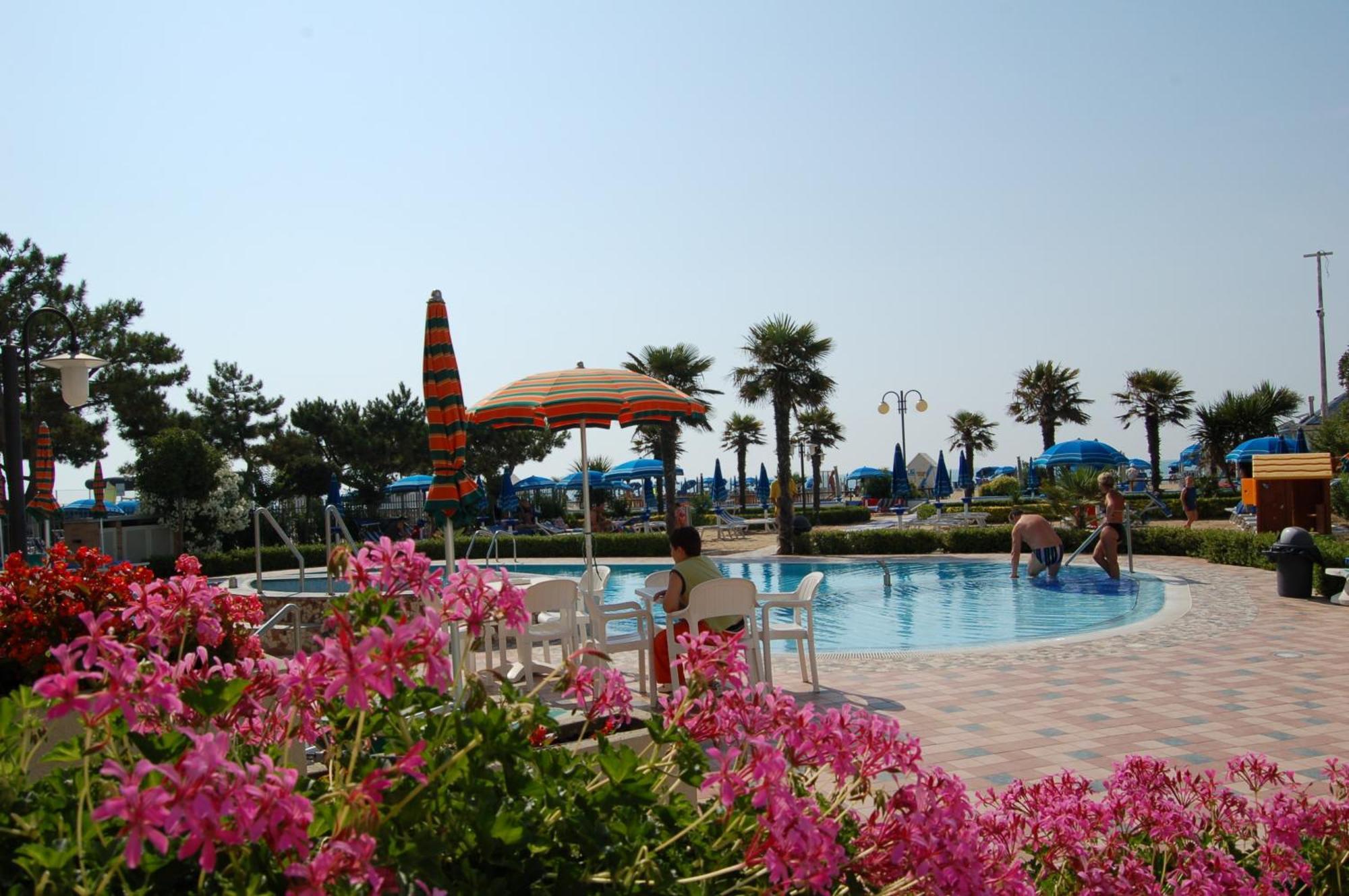 לידו די ג'סולו Regent'S Hotel מראה חיצוני תמונה