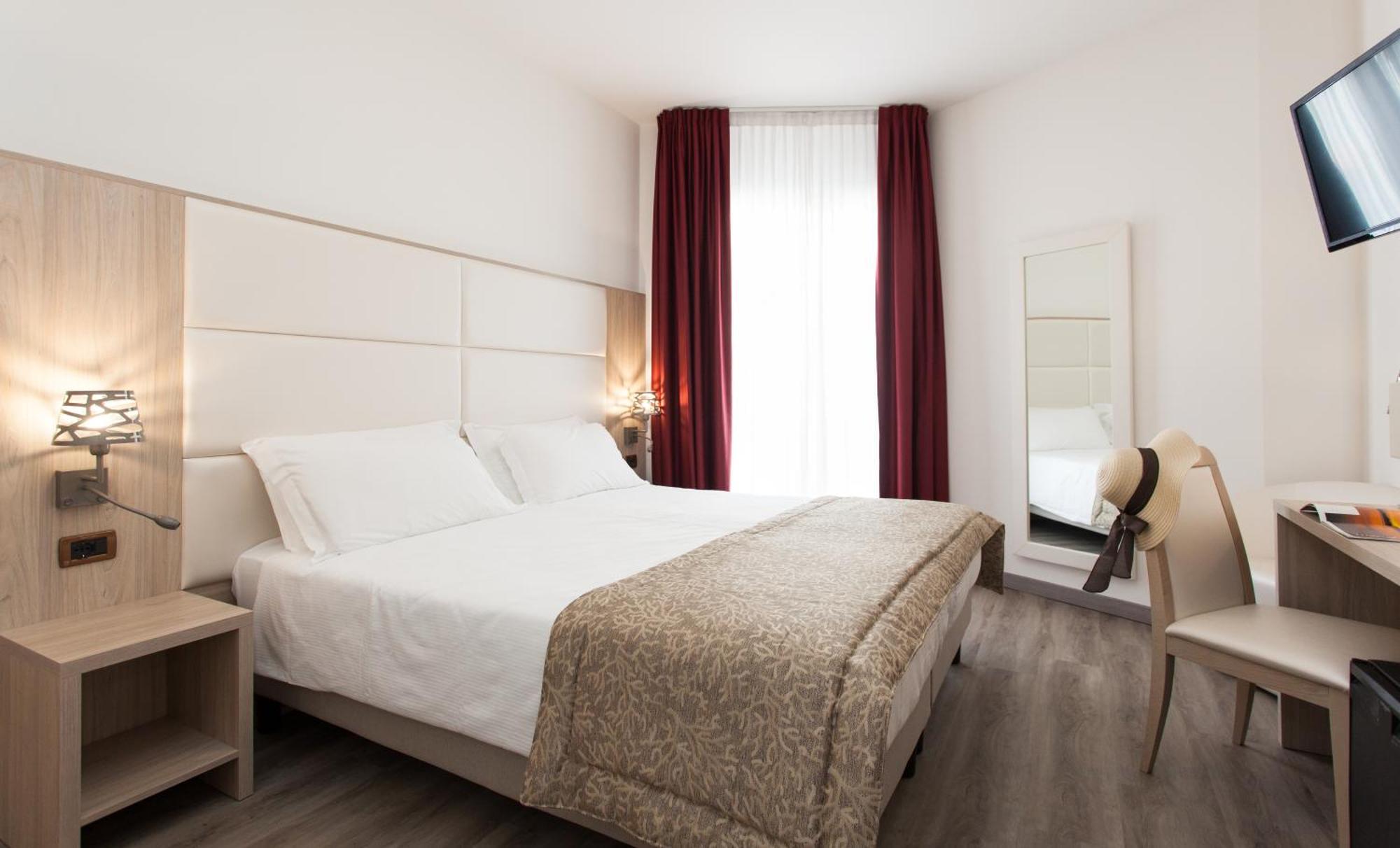 לידו די ג'סולו Regent'S Hotel מראה חיצוני תמונה